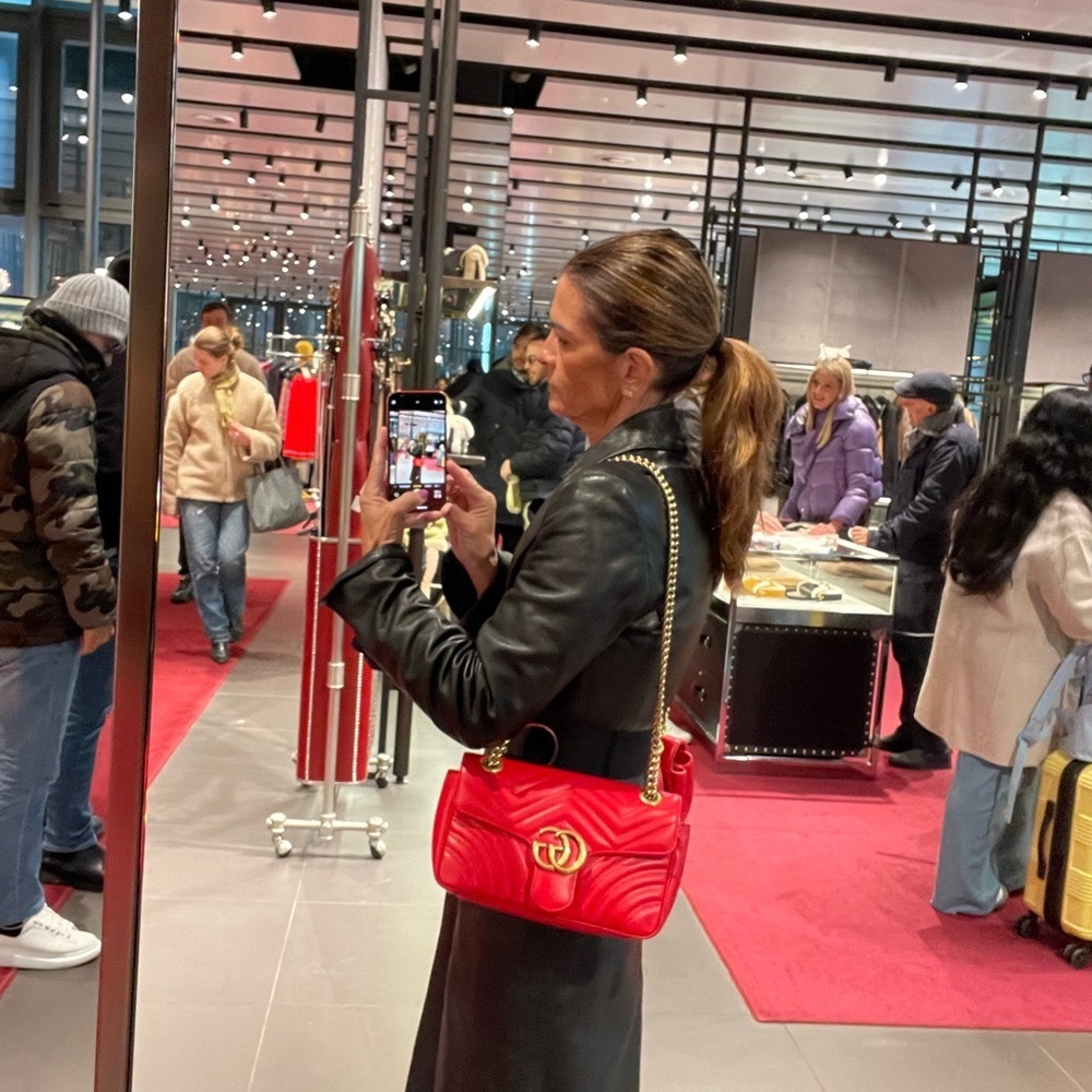 Gucci Red Shoulder Bag with Gold Hardware and Structured Shape